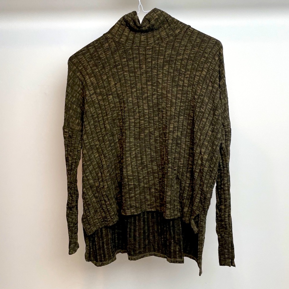 American Eagle Dark Green Ribbed Turtleneck